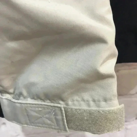 Charles River Apparel  Fairway Windbreaker w/ monogrammed Prudential Logo - Picture 4 of 10